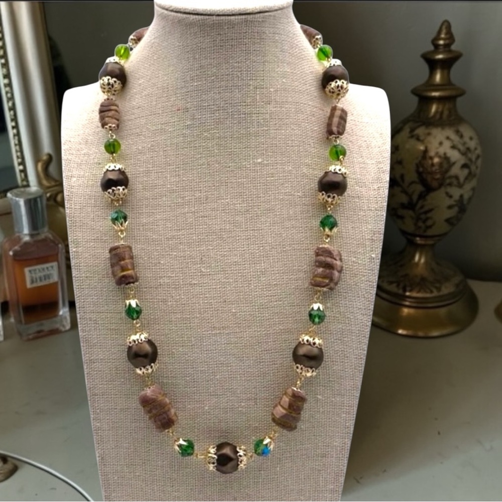 Vintage 60s Brown Clay and Acrylic Beaded Necklace Green Aurora Borealis Accent